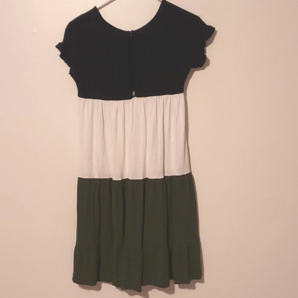 STILLETTOS DRESS - Picture 7 of 10